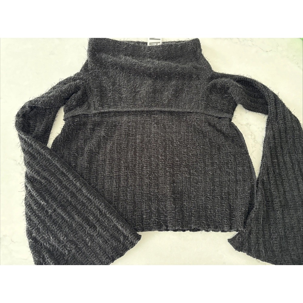 urban outfitters silence + noise Black sweater Womens XS Bell Sleeve Cropped